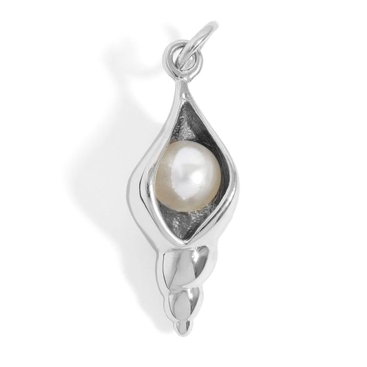 Stainless steel Conch w/ pearl necklace