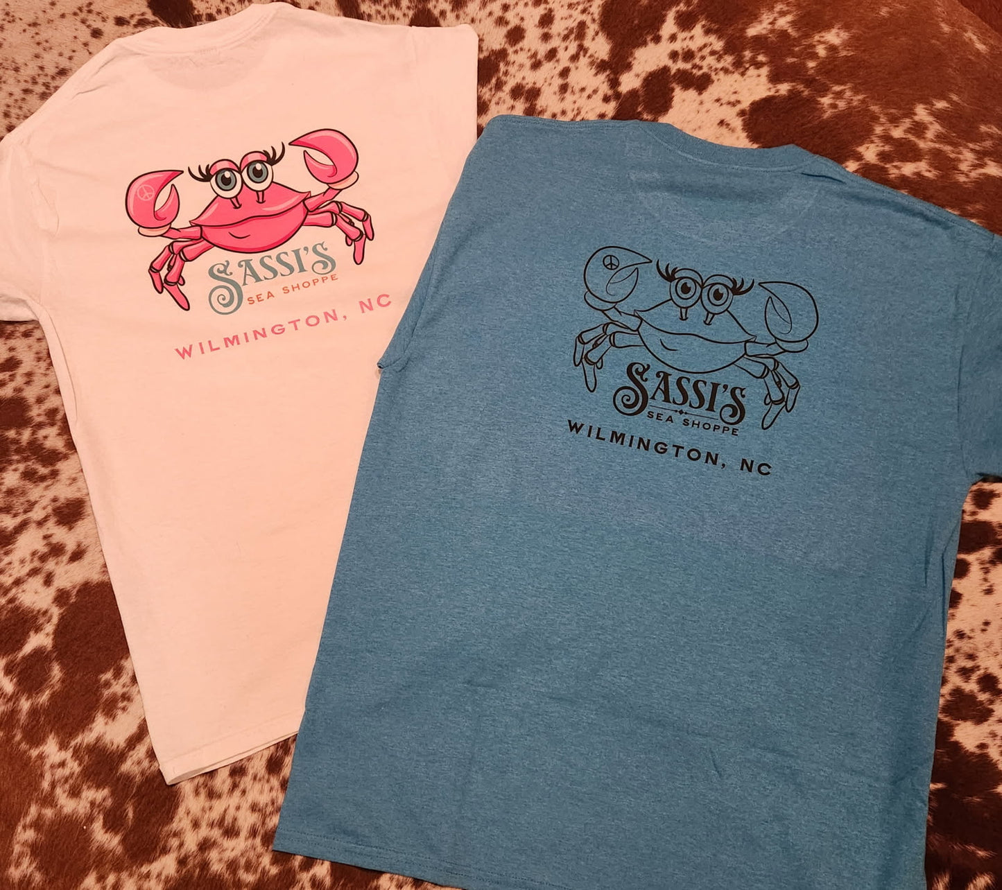 Sassi's SS T- shirt w/ solid logo