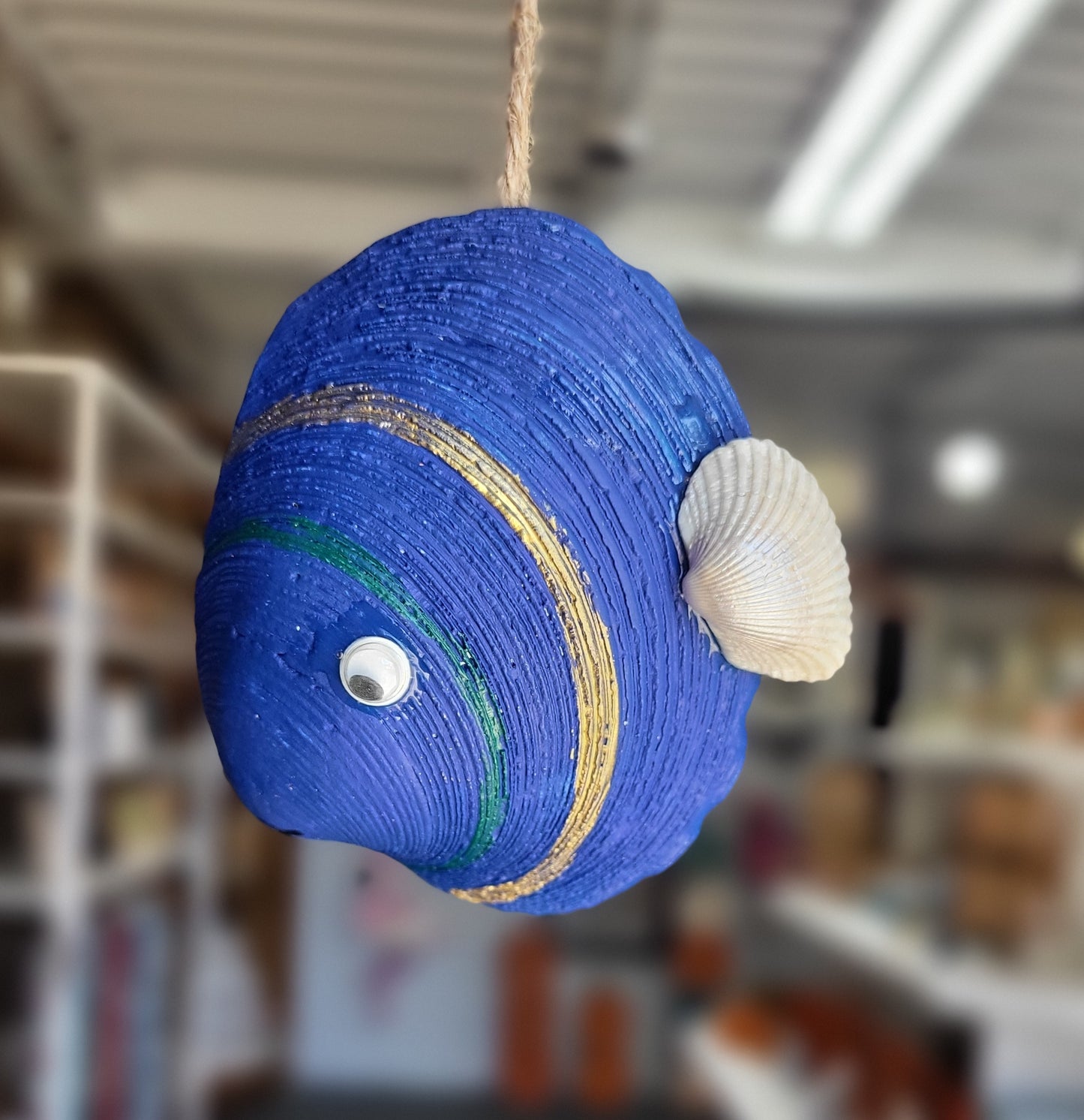 Clam-fish ornament